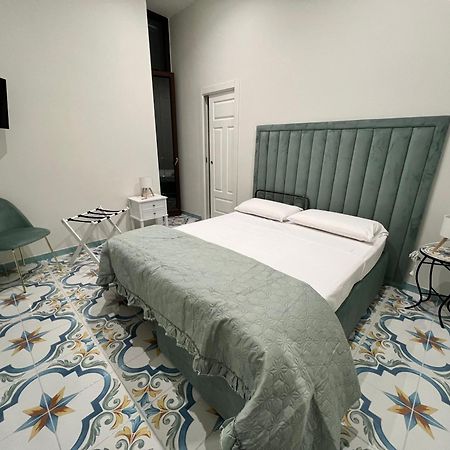 Dei Gerolomini Hotel Napoli Eksteriør billede