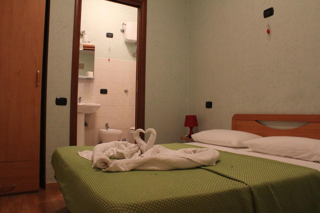 Dei Gerolomini Hotel Napoli Eksteriør billede